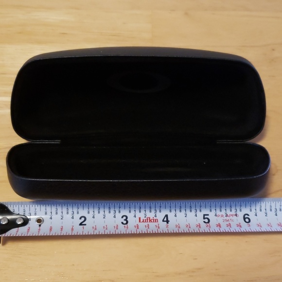 AUTHENTIC black Oakley glasses case - Picture 2 of 4